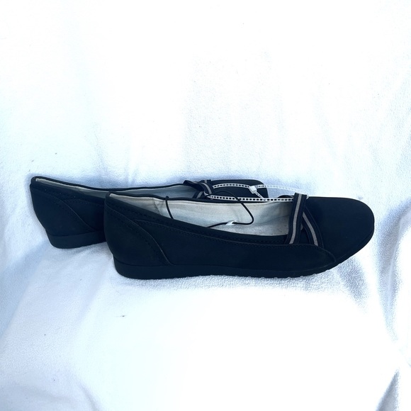 baretraps memory foam flats